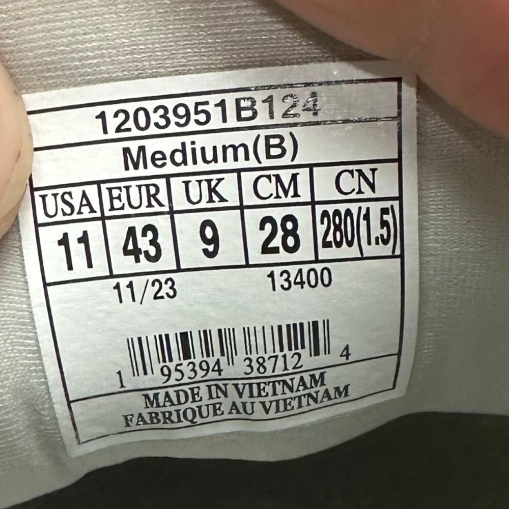 Brooks Ghost Max Womens Running Shoes White Oyster 1203951B124 Size 11 Medium B - Picture 12 of 13